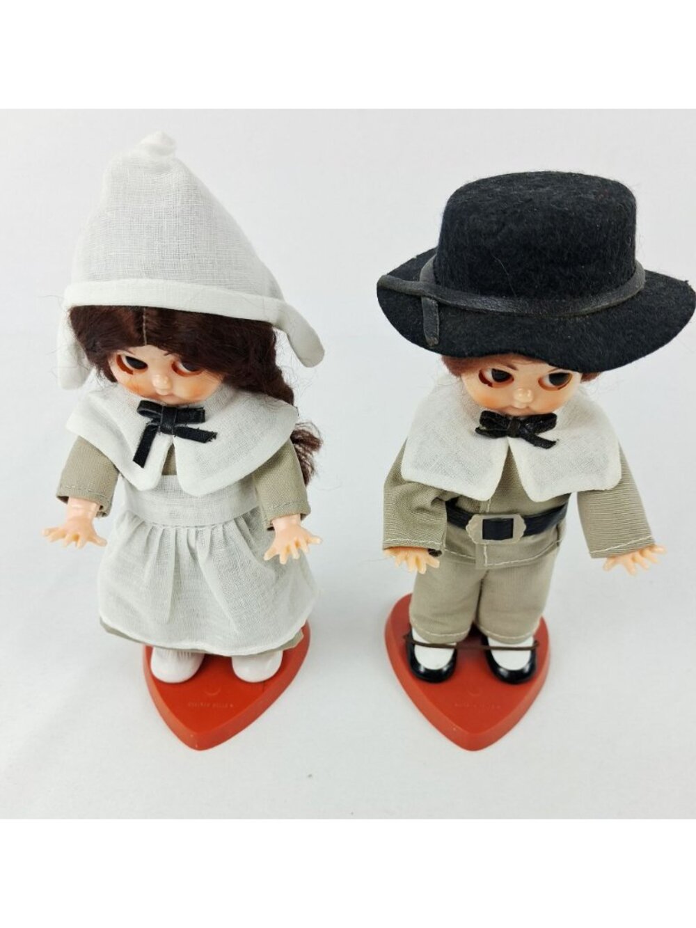 Carlson Dolls Pilgrim Boy & Girl On Heart Bases Vintage Made In USA - Picture 5 of 16